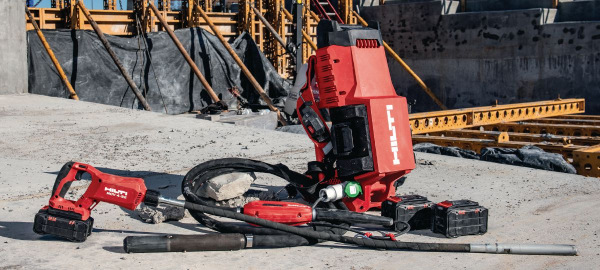 HILTI ponorný vibrátor na betón NCV 45x1500-1.75x5